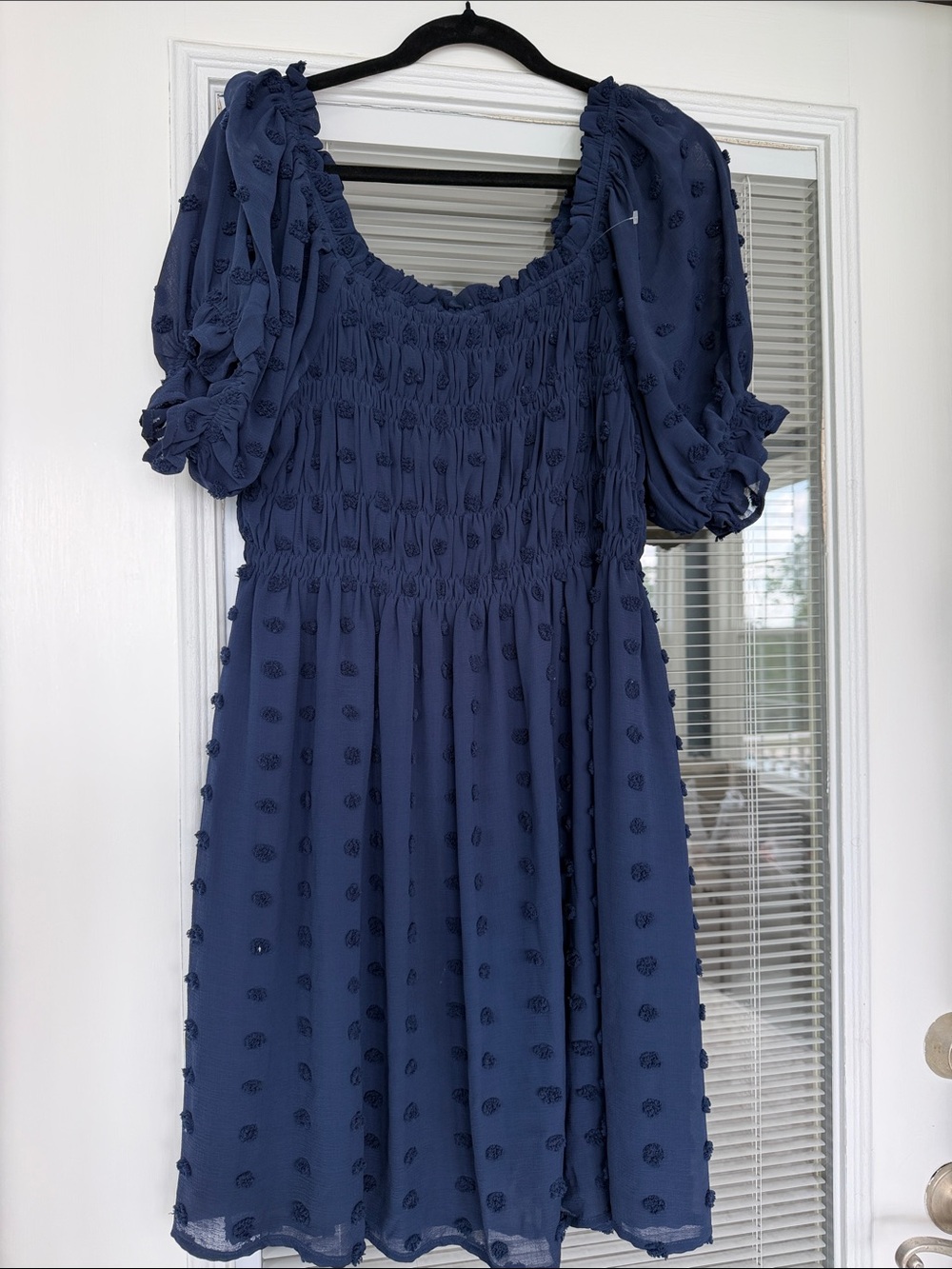 Smocked Jodifl Puff-Sleeve Midi Dress in Navy